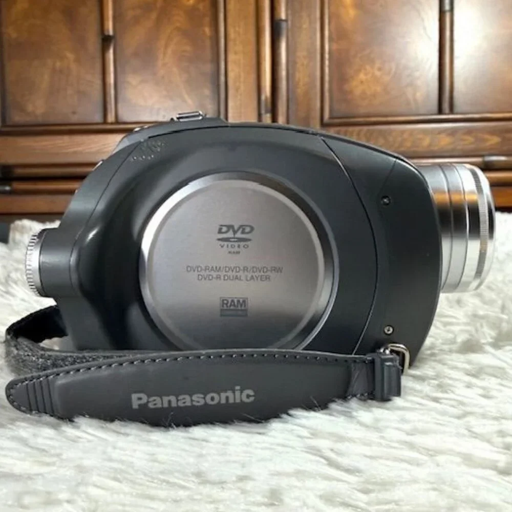 Panasonic VDR-D220 DVD Video Camera Camcorder + Storage Travel Bag + DVD-R Discs
